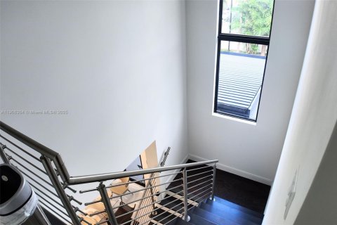 Купить виллу или дом в Дорал, Флорида 1 комната, 209.68м2, № 1965786 - фото 24