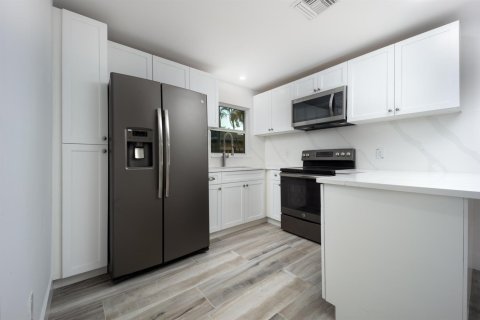 Villa ou maison à vendre à St. Lucie, Floride: 3 chambres, 144.93 m2 № 2395101 - photo 27
