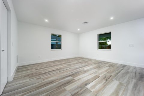 Villa ou maison à vendre à St. Lucie, Floride: 3 chambres, 144.93 m2 № 2395101 - photo 24