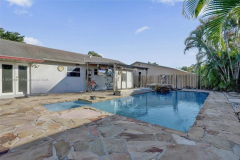 Villa ou maison à vendre à Sunrise, Floride: 3 chambres, 111.48 m2 № 1972687 - photo 27