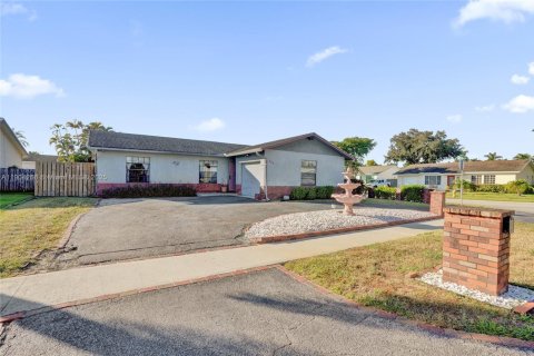 Villa ou maison à vendre à Sunrise, Floride: 3 chambres, 111.48 m2 № 1972687 - photo 5