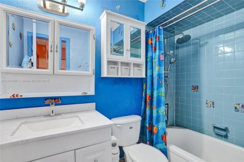 Villa ou maison à vendre à Sunrise, Floride: 3 chambres, 111.48 m2 № 1972687 - photo 24