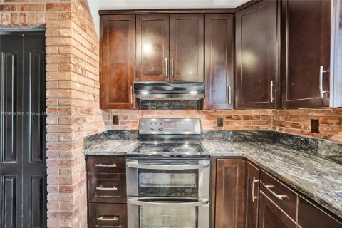 Villa ou maison à vendre à Sunrise, Floride: 3 chambres, 111.48 m2 № 1972687 - photo 7