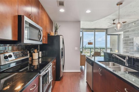 Condominio en venta en Tampa, Florida, 2 dormitorios, 96.53 m2 № 1663265 - foto 15