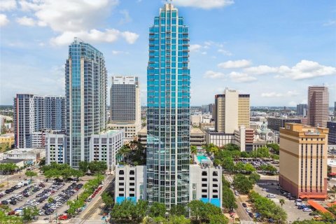 Condominio en venta en Tampa, Florida, 2 dormitorios, 96.53 m2 № 1663265 - foto 1