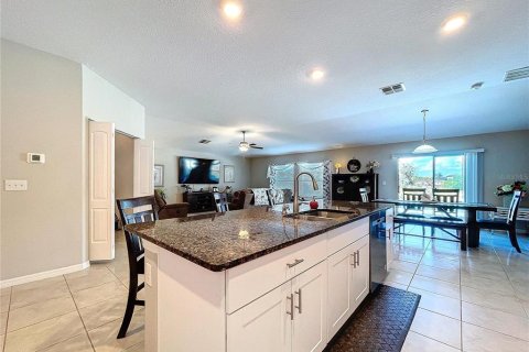 House in Ruskin, Florida 4 bedrooms, 237.55 sq.m. № 1541163 - photo 14