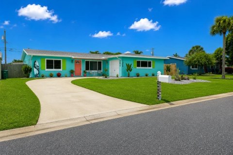 Villa ou maison à Satellite Beach, Floride 4 chambres, 141.21 m2 № 2386805