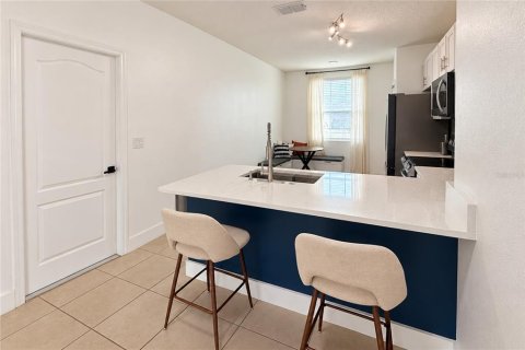 Touwnhouse à vendre à Davenport, Floride: 3 chambres, 159.79 m2 № 2405345 - photo 7