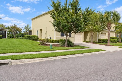 Touwnhouse à vendre à Davenport, Floride: 3 chambres, 159.79 m2 № 2405345 - photo 2