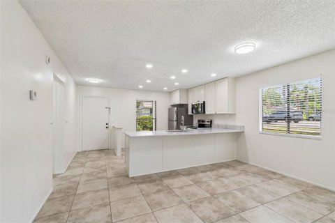Villa ou maison à louer à Palm Harbor, Floride: 2 chambres, 95.69 m2 № 2096911 - photo 18