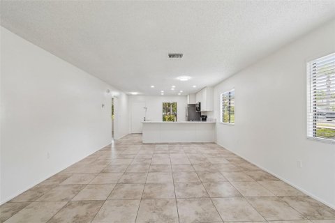 Villa ou maison à louer à Palm Harbor, Floride: 2 chambres, 95.69 m2 № 2096911 - photo 26