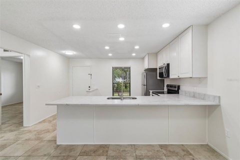 Villa ou maison à louer à Palm Harbor, Floride: 2 chambres, 95.69 m2 № 2096911 - photo 22