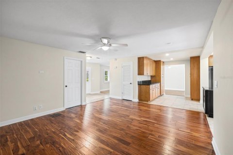 Casa en venta en Largo, Florida, 4 dormitorios, 187.94 m2 № 2409791 - foto 22