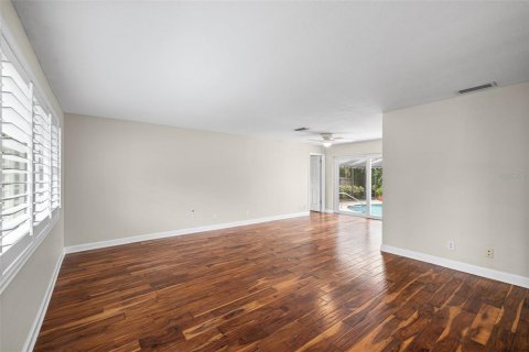 Casa en venta en Largo, Florida, 4 dormitorios, 187.94 m2 № 2409791 - foto 15