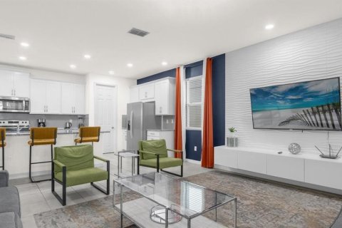 Casa en venta en Kissimmee, Florida, 9 dormitorios, 448.53 m2 № 2157444 - foto 15