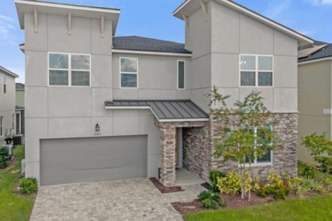 Casa en venta en Kissimmee, Florida, 9 dormitorios, 448.53 m2 № 2157444 - foto 2