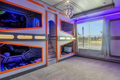 Casa en venta en Kissimmee, Florida, 9 dormitorios, 448.53 m2 № 2157444 - foto 6