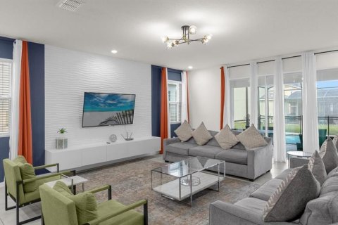 Casa en venta en Kissimmee, Florida, 9 dormitorios, 448.53 m2 № 2157444 - foto 16