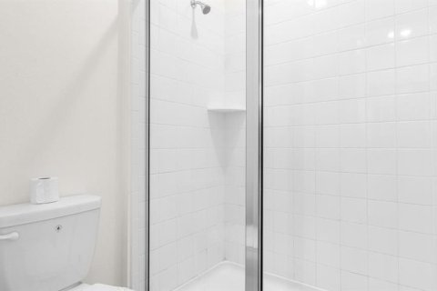 Casa en venta en Kissimmee, Florida, 9 dormitorios, 448.53 m2 № 2157444 - foto 28