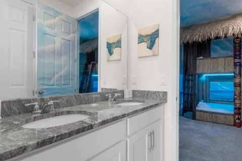 Casa en venta en Kissimmee, Florida, 9 dormitorios, 448.53 m2 № 2157444 - foto 30