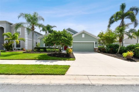 House in Palmetto, Florida 4 bedrooms, 194.35 sq.m. № 2239898