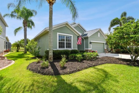 House in Palmetto, Florida 4 bedrooms, 194.35 sq.m. № 2239898 - photo 2
