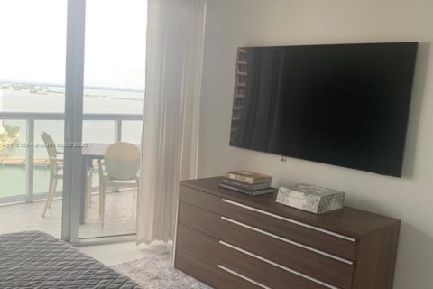 Copropriété à louer à Miami, Floride: 2 chambres, 121.98 m2 № 1867862 - photo 11