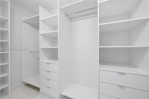 Купить кондоминиум в Санни-Айлс-Бич, Флорида 2 спальни, 141.21м2, № 2372414 - фото 17
