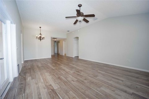 Villa ou maison à louer à The Villages, Floride: 3 chambres, 149.76 m2 № 1883111 - photo 7