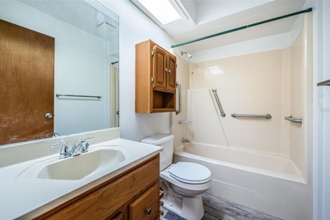 Immobilier commercial à vendre à Tarpon Springs, Floride: 205.59 m2 № 1639795 - photo 23