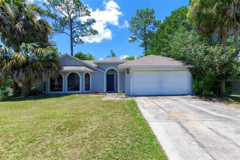 Villa ou maison à Deltona, Floride 3 chambres, 144.83 m2 № 2205621