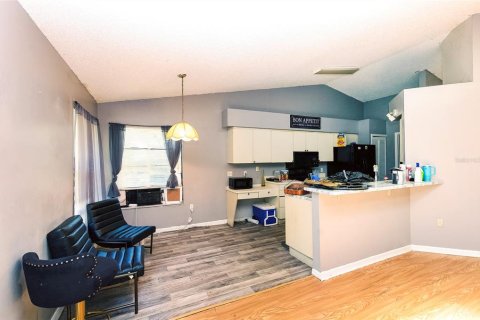 House in Deltona, Florida 3 bedrooms, 144.83 sq.m. № 2205621 - photo 12