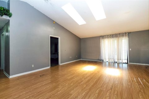 House in Deltona, Florida 3 bedrooms, 144.83 sq.m. № 2205621 - photo 21