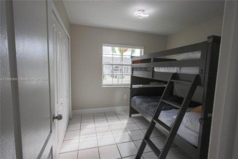 Villa ou maison à vendre à Miami, Floride: 3 chambres, 141.4 m2 № 1951336 - photo 13