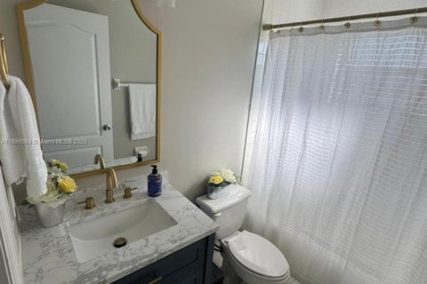 Villa ou maison à vendre à Miami, Floride: 3 chambres, 141.4 m2 № 1951336 - photo 7