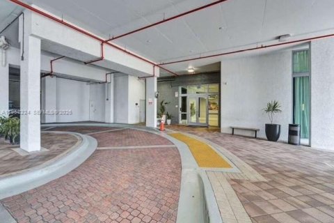 Condominio en venta en Hollywood, Florida, 2 dormitorios, 113.34 m2 № 2020754 - foto 2