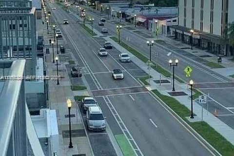 Condominio en venta en Hollywood, Florida, 2 dormitorios, 113.34 m2 № 2020754 - foto 16