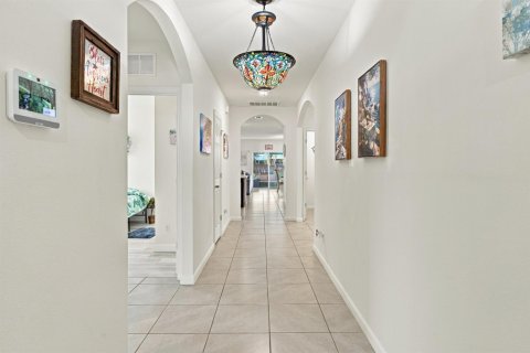 Casa en venta en Port St. Lucie, Florida, 4 dormitorios, 178 m2 № 2413105 - foto 5