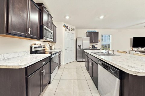 Casa en venta en Port St. Lucie, Florida, 4 dormitorios, 178 m2 № 2413105 - foto 15