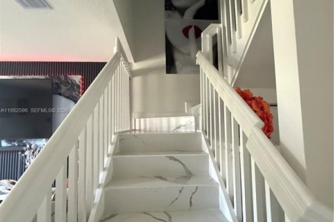 Купить таунхаус в Хомстед, Флорида 3 спальни, 149.76м2, № 2007826 - фото 5