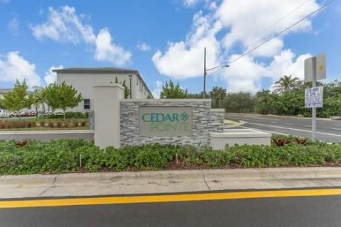 Купить таунхаус в Хомстед, Флорида 3 спальни, 149.76м2, № 2007826 - фото 28