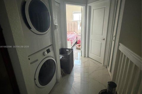 Купить таунхаус в Хомстед, Флорида 3 спальни, 149.76м2, № 2007826 - фото 10