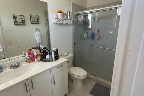 Купить таунхаус в Хомстед, Флорида 3 спальни, 149.76м2, № 2007826 - фото 8