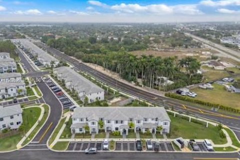 Купить таунхаус в Хомстед, Флорида 3 спальни, 149.76м2, № 2007826 - фото 24