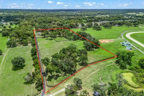 Casa en Ocala, Florida 4 dormitorios, 319.21 m2 № 2131503