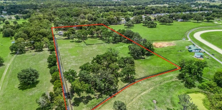 Villa ou maison à Ocala, Floride 4 chambres, 319.21 m2 № 2131503