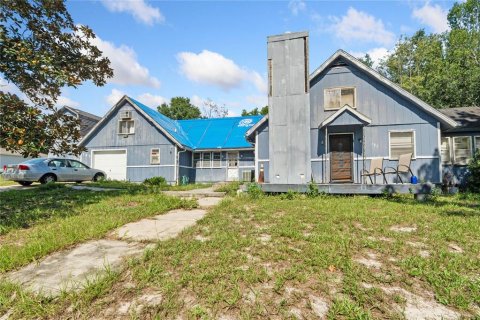 House in Orange City, Florida 4 bedrooms, 95.88 sq.m. № 1881361 - photo 1