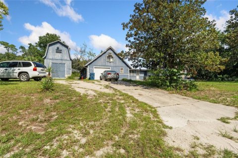 House in Orange City, Florida 4 bedrooms, 95.88 sq.m. № 1881361 - photo 23