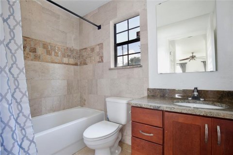 Casa en alquiler en Orlando, Florida, 3 dormitorios, 118.45 m2 № 1901697 - foto 15