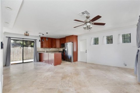 Casa en alquiler en Orlando, Florida, 3 dormitorios, 118.45 m2 № 1901697 - foto 4
